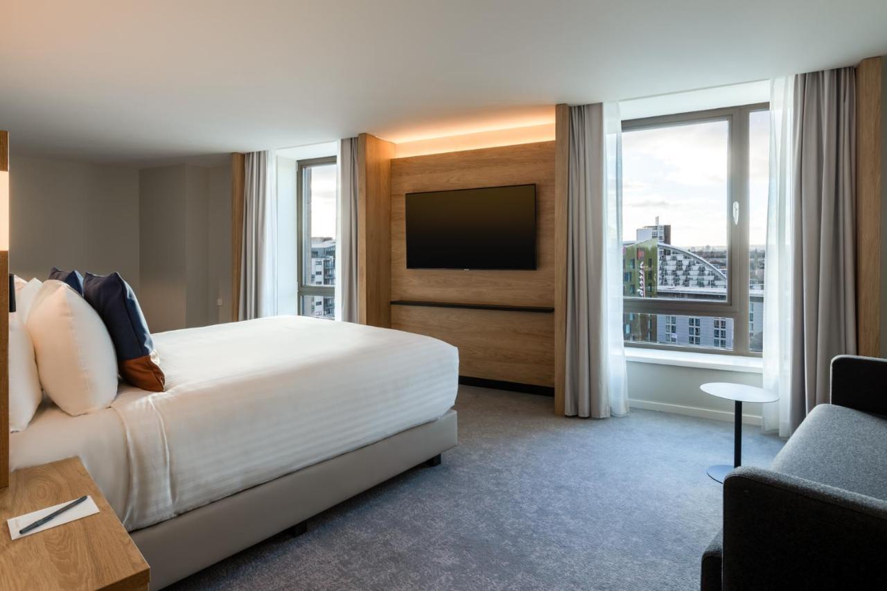 Courtyard By Marriott Glasgow Sec ภายนอก รูปภาพ