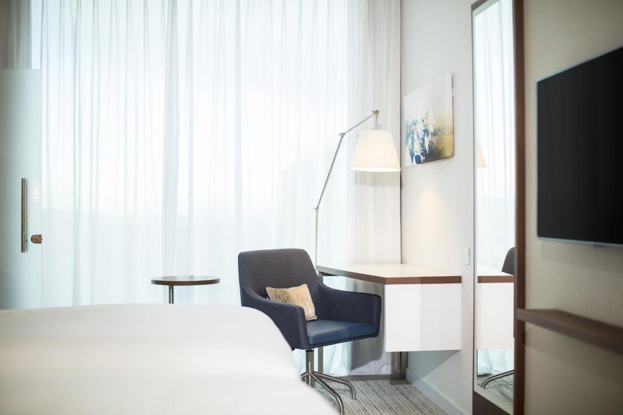 Courtyard By Marriott Glasgow Sec ภายนอก รูปภาพ